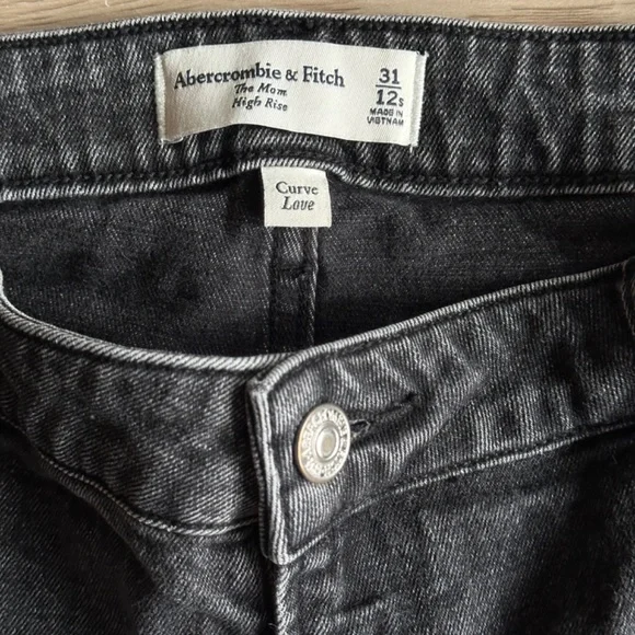 Curve Love High Rise Mom Jean - Picture 2 of 3